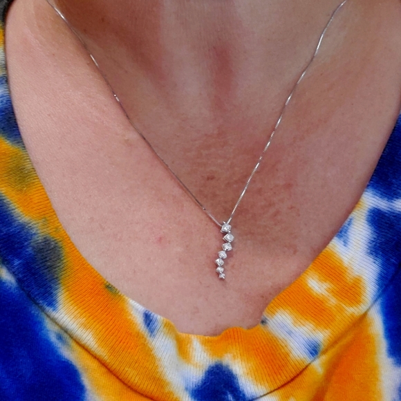 Jewelry - 14kt Chain with pendant